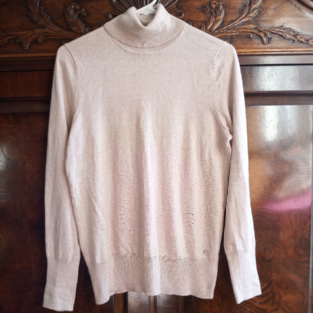 Eddie Bauer beige turtle neck knit sweater L